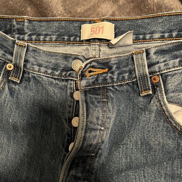 Women's Levi's 501 original fit Jeans, Button Fly, W33 L34 - Picture 12 of 12